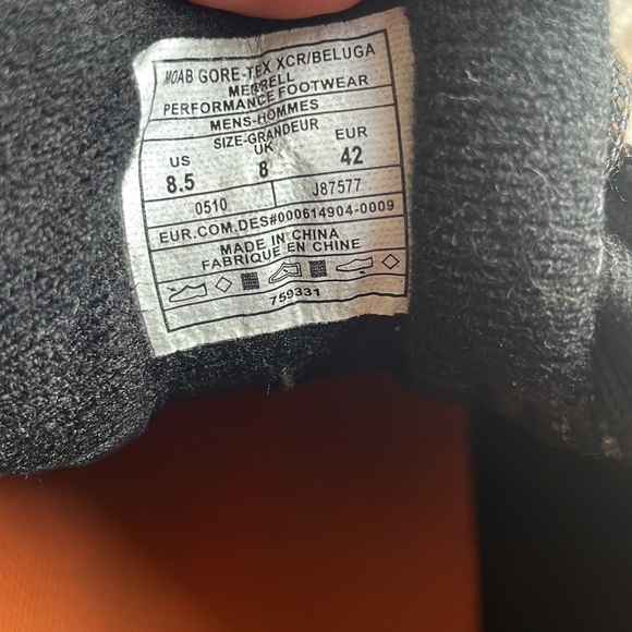 Merrell Shoes - Picture 4 of 5